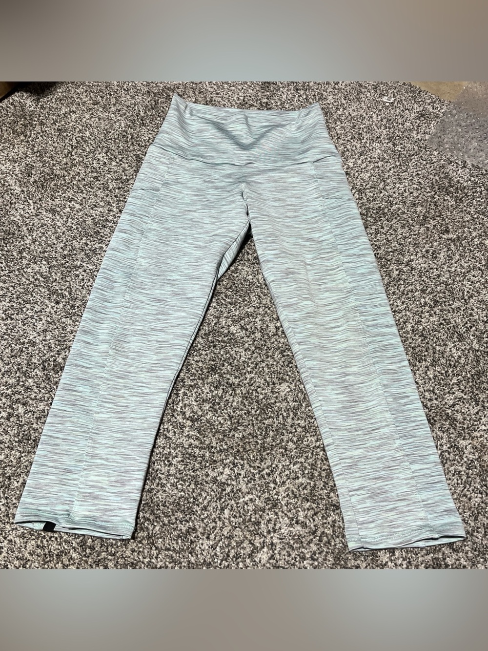 Onzie Womens Striped Print Capri Leggings Mint Sz XS
